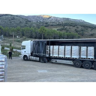 Trailer completo Pellet de Doñana con 1638 sacos 15 kgs paletizados